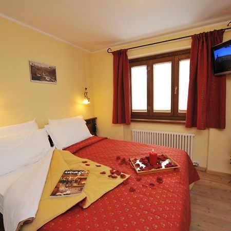 Hotel Le Petit Abri Чамполук Стая снимка
